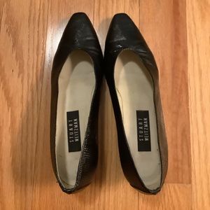 Stuart Weizmann leather 2” heel pumps